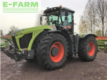 Tracteur agricole CLAAS Xerion