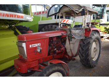 Tracteur agricole RENAULT