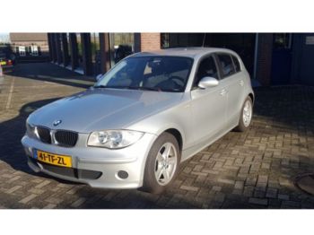 Voiture BMW 1 Serie 116i 5 drs 116 I: photos 1