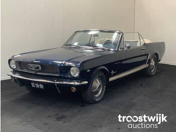 Voiture Ford Mustang convertible: photos 1