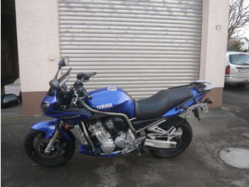 Yamaha Fazer RN06  - Motocyclette
