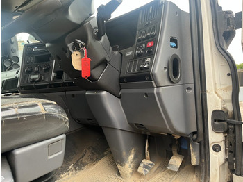 Scania P400 8X4 - Autre matériel: photos 3