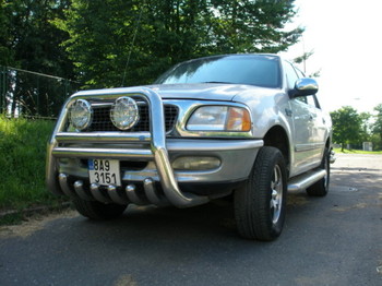 Ford Expedition 4,6 L - LPG - Voiture