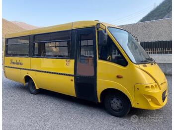 Bus Scuolabus/ Iveco 37 posti euro 3: photos 1
