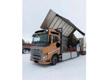 Camion à rideaux coulissants PÄÄLLIRAKENTEET KUORMAKORI