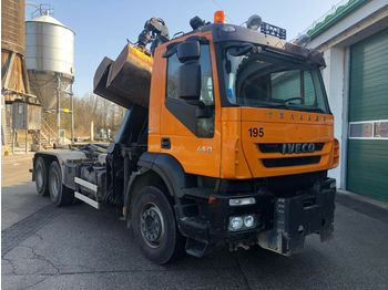 Camion ampliroll Iveco TRAKKER 450 6x4 Abrollkip Kran Palfinger M120z79