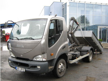  AVIA D90-160 Abrollkipper - Camion porte-conteneur/ Caisse mobile