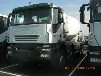 ISUZU AD340T36B - Camion