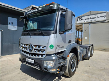 Mercedes-Benz Arocs 2843 6x4 chassis ready for tipper  - Châssis cabine: photos 1
