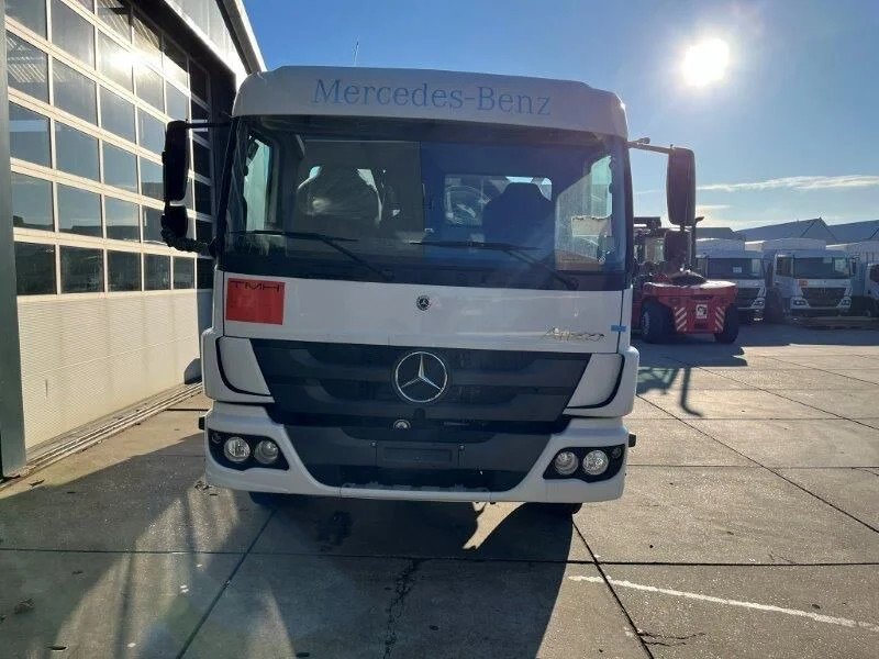 Camion citerne pour transport de carburant neuf Mercedes-Benz Atego 1418 4x2 Fuel Tank Truck: photos 4