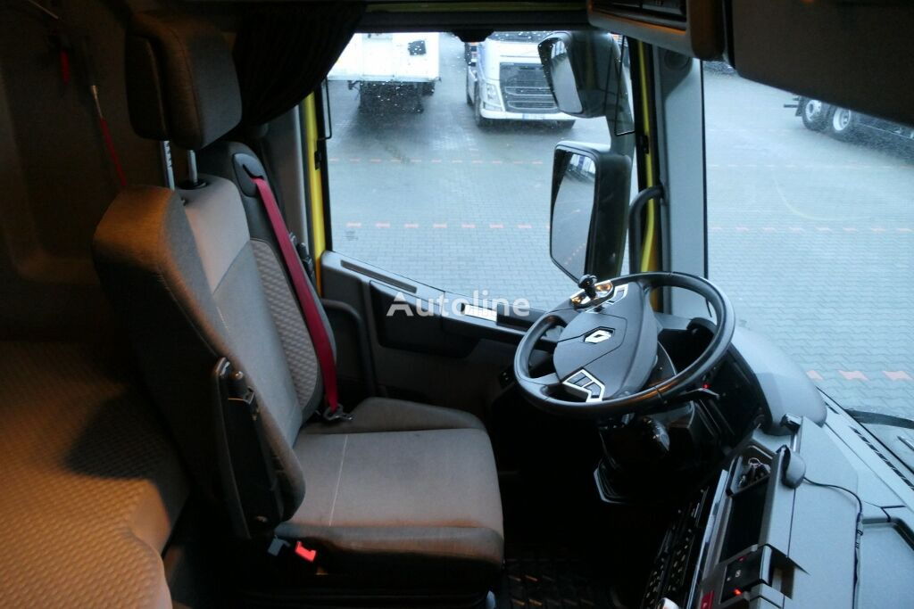 Camion à rideaux coulissants neuf Renault T 460 / CURTAINSIDER - 60 M3 / 6X2 / L: 9,15 M / NEW MODEL / NAV: photos 46
