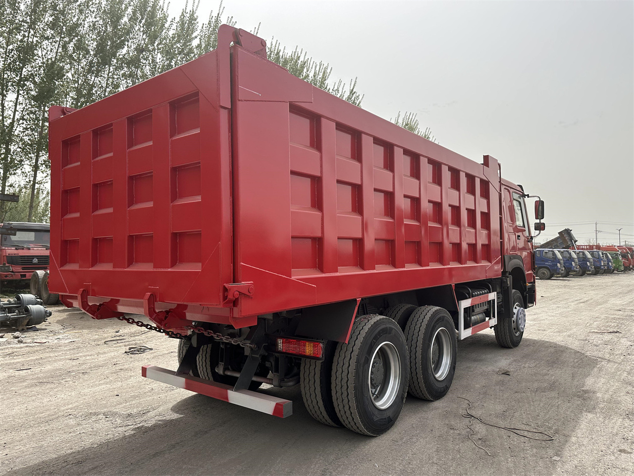 Camion benne pour transport de silo SINOTRUK Howo Dump truck 371: photos 8