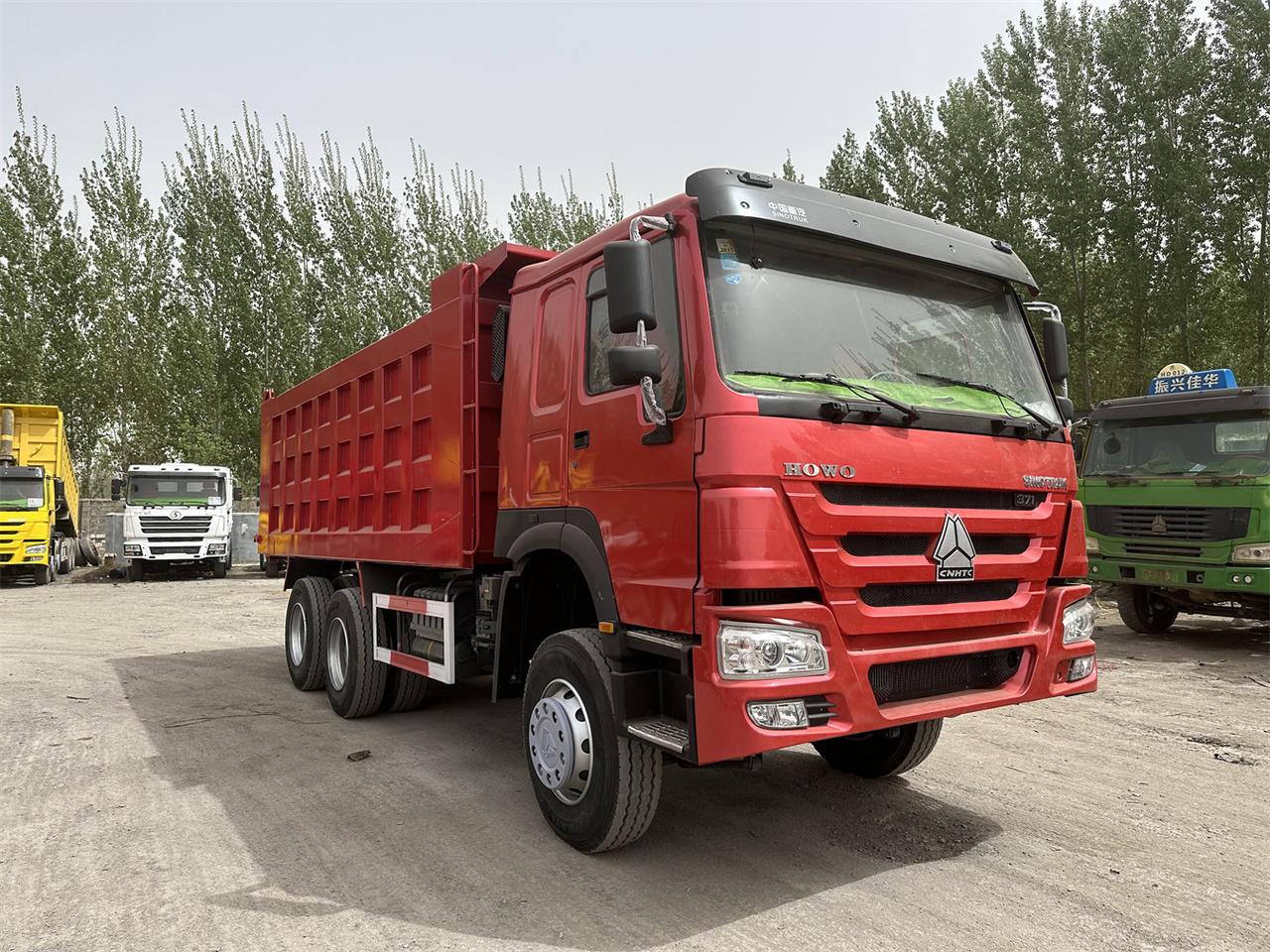Camion benne pour transport de silo SINOTRUK Howo Dump truck 371: photos 4