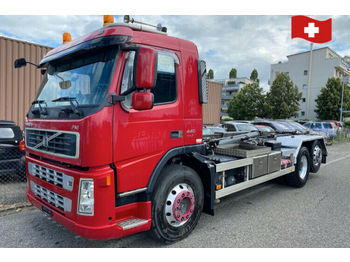 Camion ampliroll Volvo FM440.  6x2: photos 1