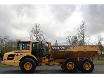 Tombereau articulé VOLVO A25F