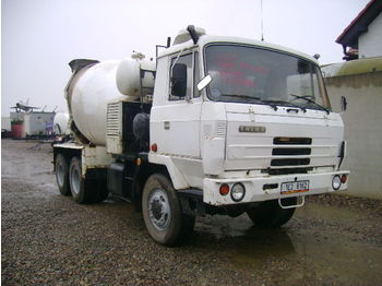  TATRA 815 6x6 - Camion malaxeur