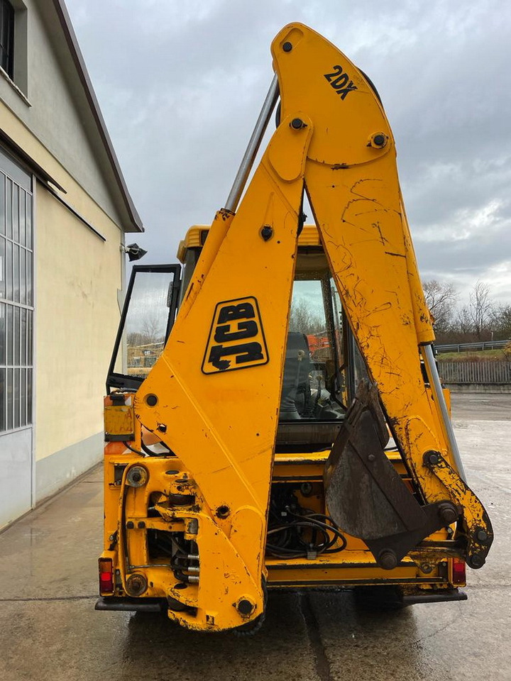 Tractopelle JCB 2DX: photos 15