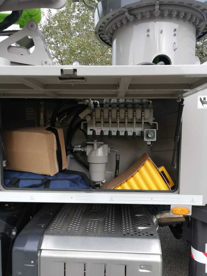 Camion pompe MERCEDES-BENZ Actros 2640 with Zoomlion ZL 36: photos 12