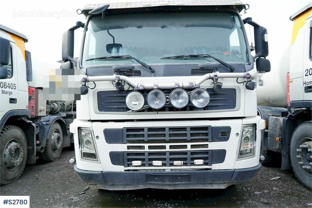 Volvo FM480 8x4 Mining Truck — crédit-bail Volvo FM480 8x4 Mining Truck: photos 23