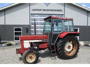 Tracteur agricole IH 844-S Med hus. Ekstra olietank: photos 1