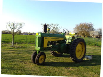 Tracteur agricole John Deere 630: photos 1