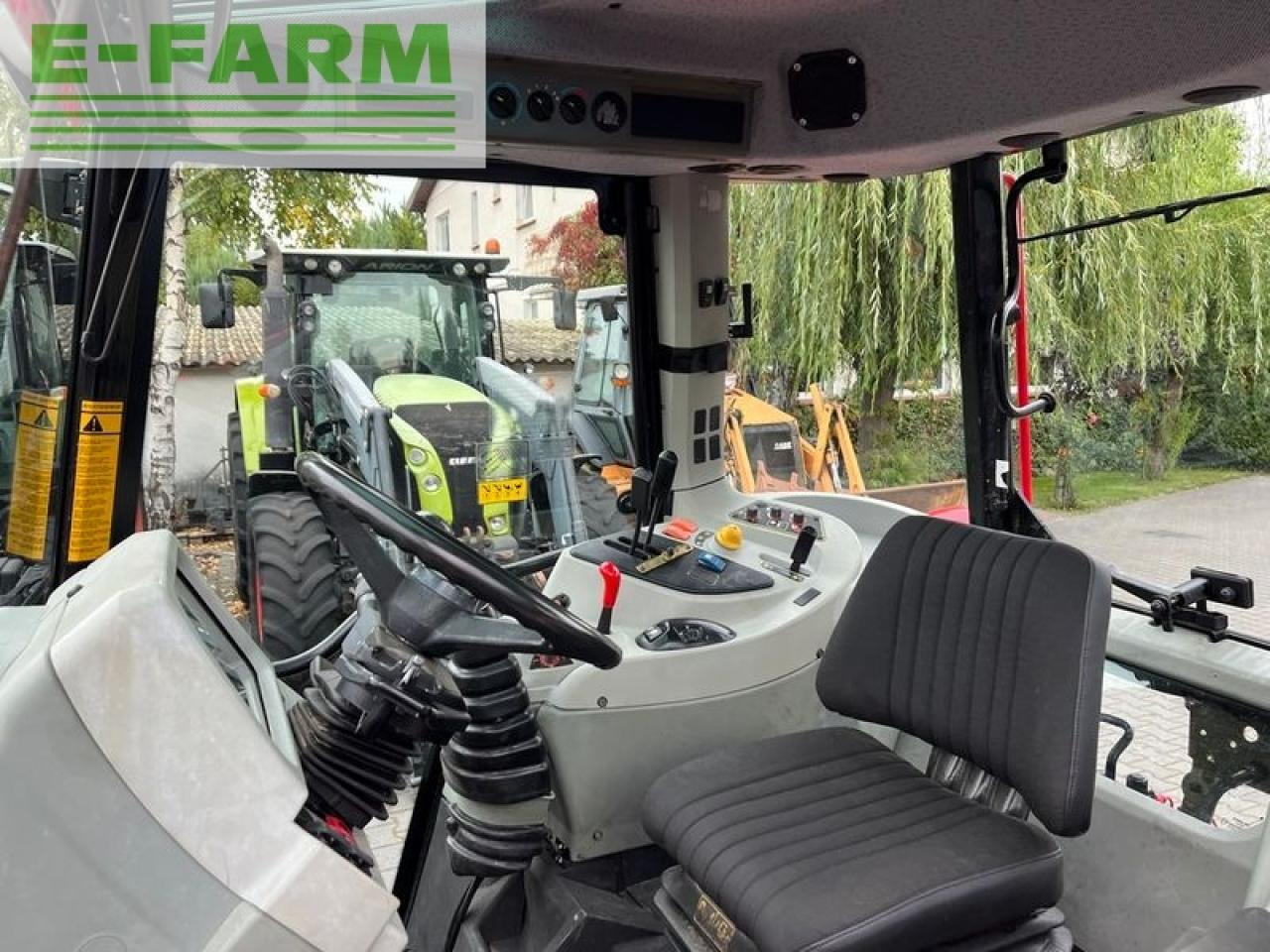 Tracteur agricole Massey Ferguson 5455 dyna-4 + massey ferguson 955: photos 10