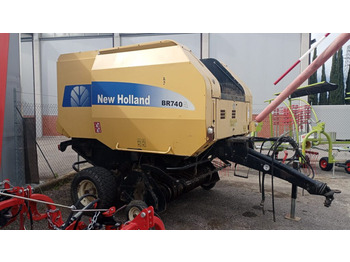 New Holland – BR740A - Presse à balles rondes: photos 3