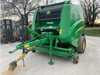 JOHN DEERE 990 - presse à balles rondes