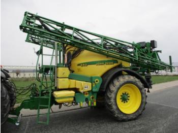 Pulvérisateur traîné John Deere 840 Isobus