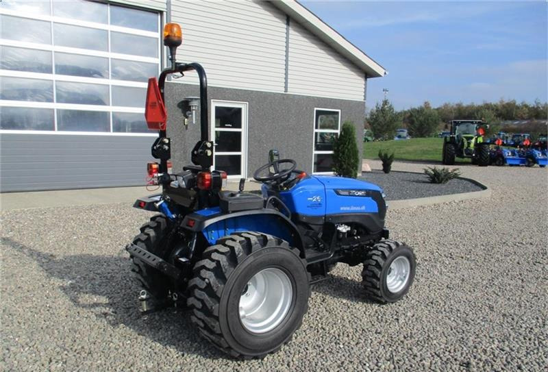 Tracteur agricole Solis 26 6+2 gearmaskine med Servostyrring og Industri h: photos 13