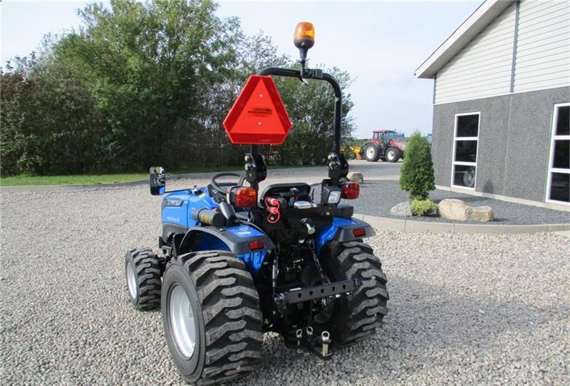 Tracteur agricole Solis 26 6+2 gearmaskine med Servostyrring og Industri h: photos 12