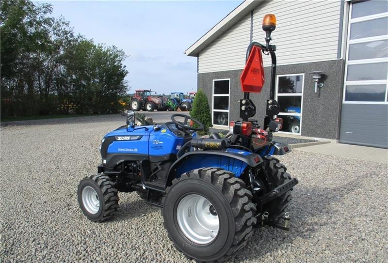 Tracteur agricole Solis 26 6+2 gearmaskine med Servostyrring og Industri h: photos 3