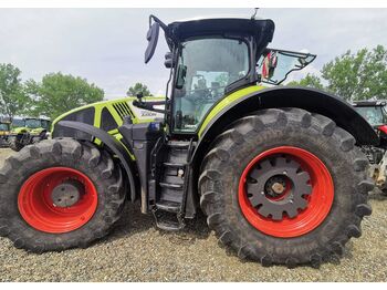 Claas AXION 950 - tracteur agricole