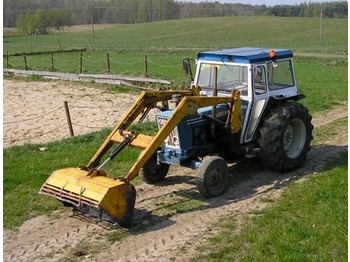 Ford 660 - Tracteur agricole