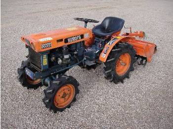 Kubota B6000 4X4 - Tracteur agricole