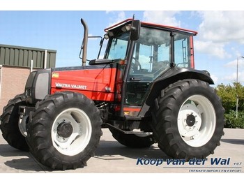 Valtra 900 - Tracteur agricole