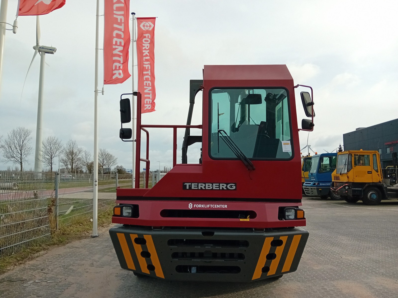 Tracteur portuaire TERBERG YT220 4x2: photos 8