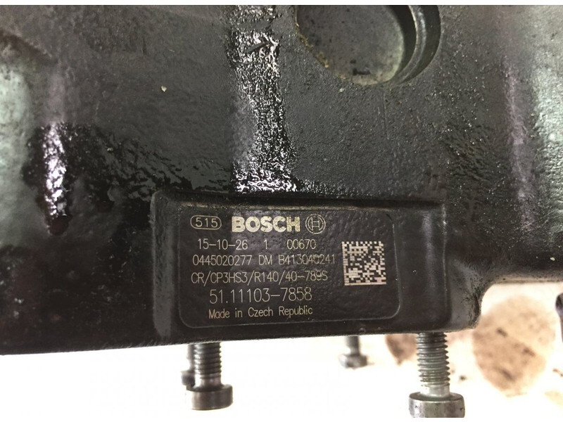Pompe à carburant Bosch TGS 26.360 (01.07-): photos 6