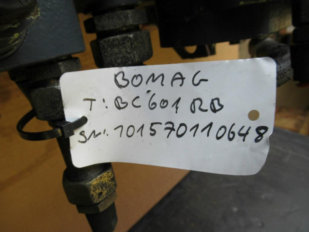 Pompe hydraulique pour Engins de chantier Brueninghaus Hydromatik A4VG71DGDT1/32L-PSF10K021E-S -: photos 5