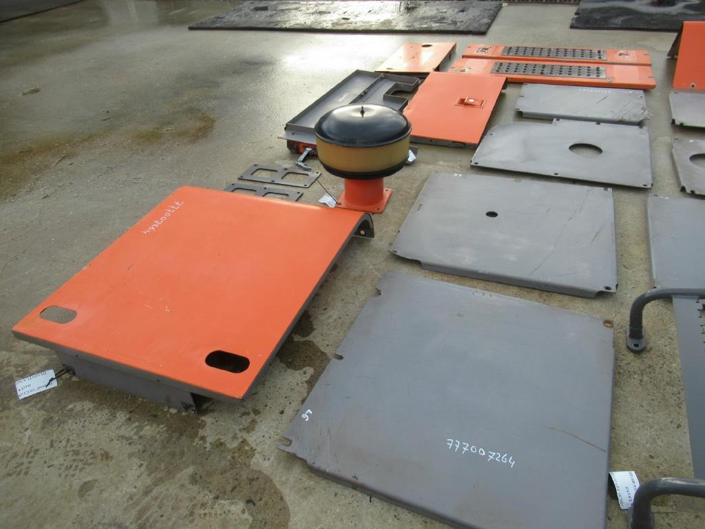 Portière et pièces pour Engins de chantier Hitachi ZX470LCH-3 -: photos 2