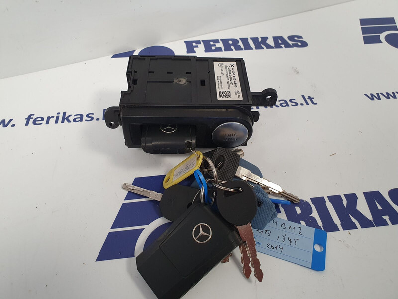 Pièces de rechange pour Camion Mercedes-Benz ignition lock with keys: photos 3