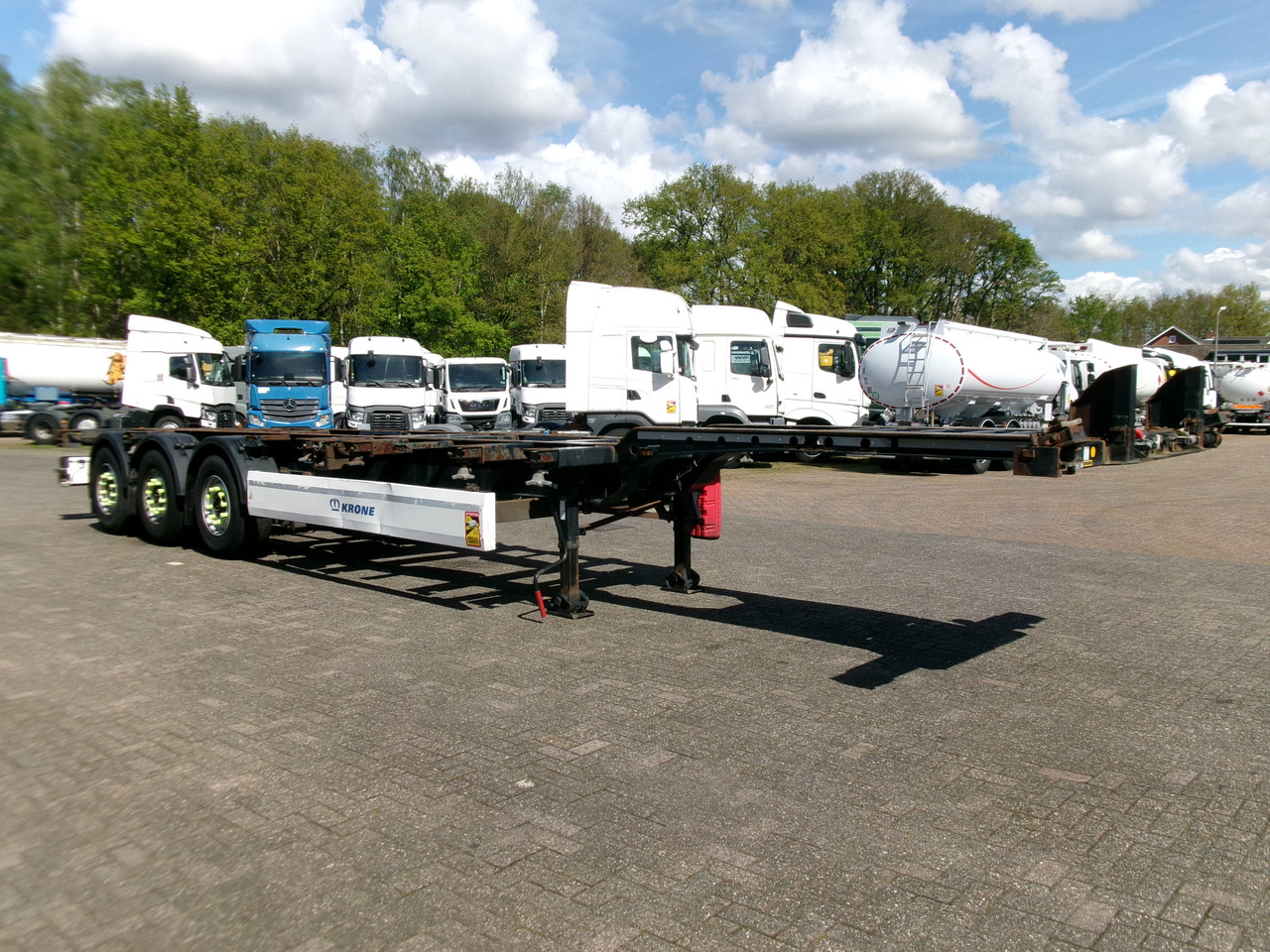Krone 3-axle container trailer 20-30-40-45 ft DA08LNA — crédit-bail Krone 3-axle container trailer 20-30-40-45 ft DA08LNA: photos 2