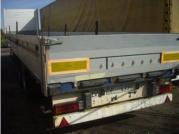 Semi-remorque plateau Schmitz Cargobull SPR 24