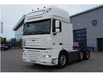 Tracteur routier DAF XF105-460 SuperSpaceCab 6X2: photos 1