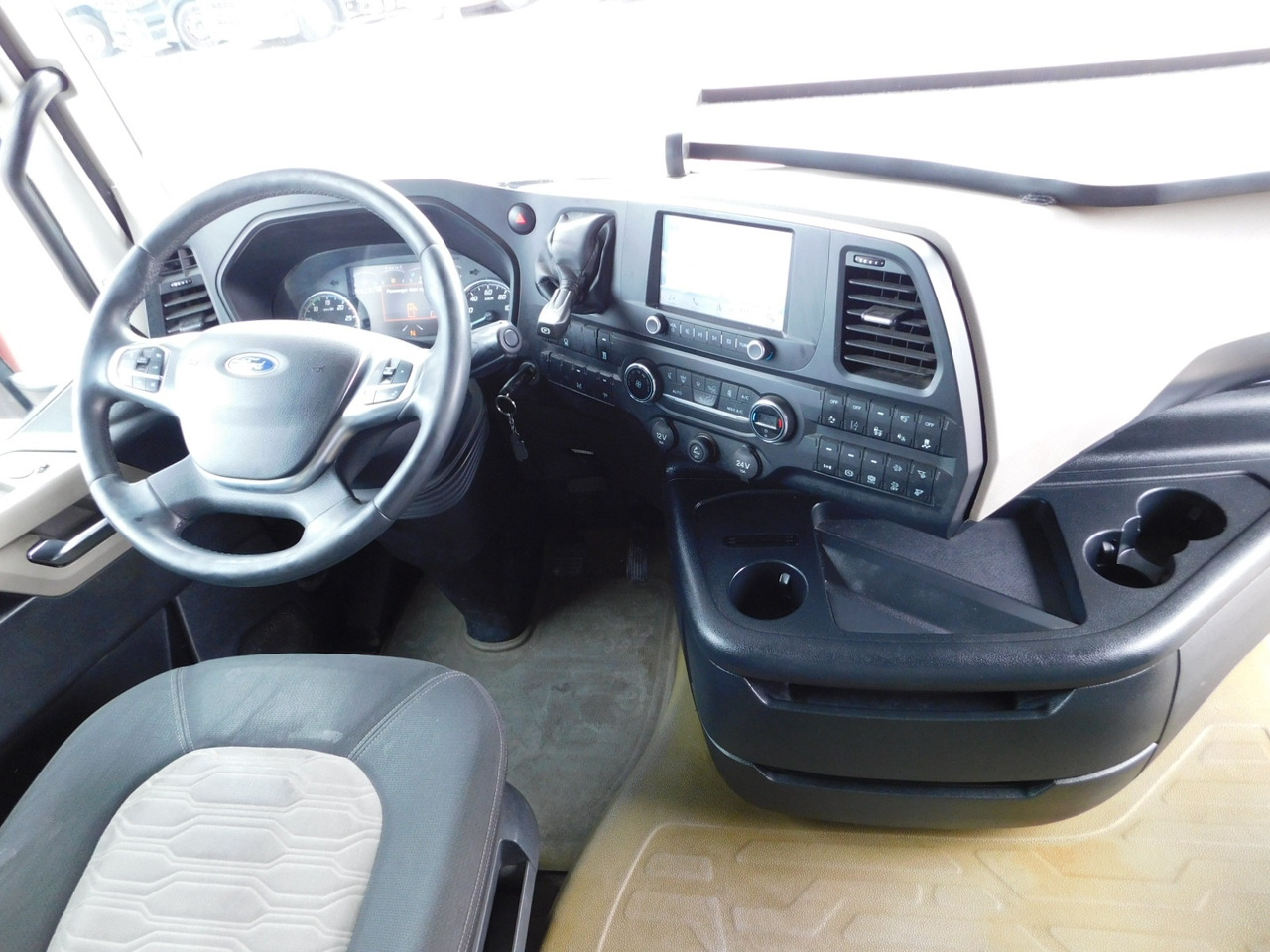 Tracteur routier Ford F max: photos 7