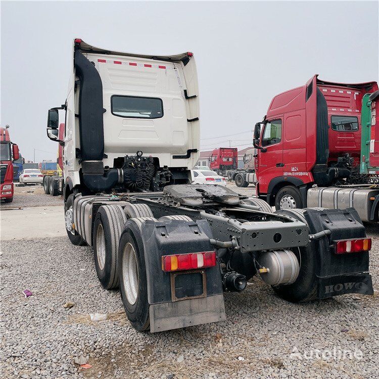 Tracteur routier HOWO 6x4 drive 10 wheels truck unit T7H: photos 3