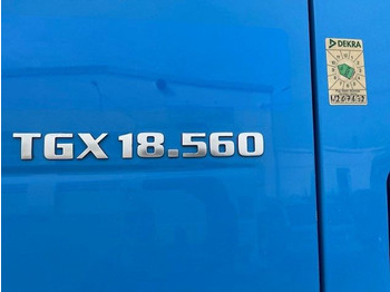MAN TGX 18.560 Satteltugmaschine TOP Vollausstattung  - Tracteur routier: photos 2