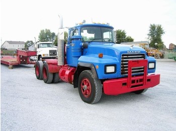 Mack RD 690 S - 6x4 - Tracteur routier