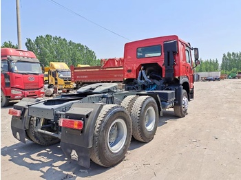 Tracteur routier SINOTRUK Howo tractor unit 420: photos 1