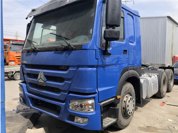 Tracteur routier pour transport de matériaux granulaires Sinotruk Howo truck head: photos 1